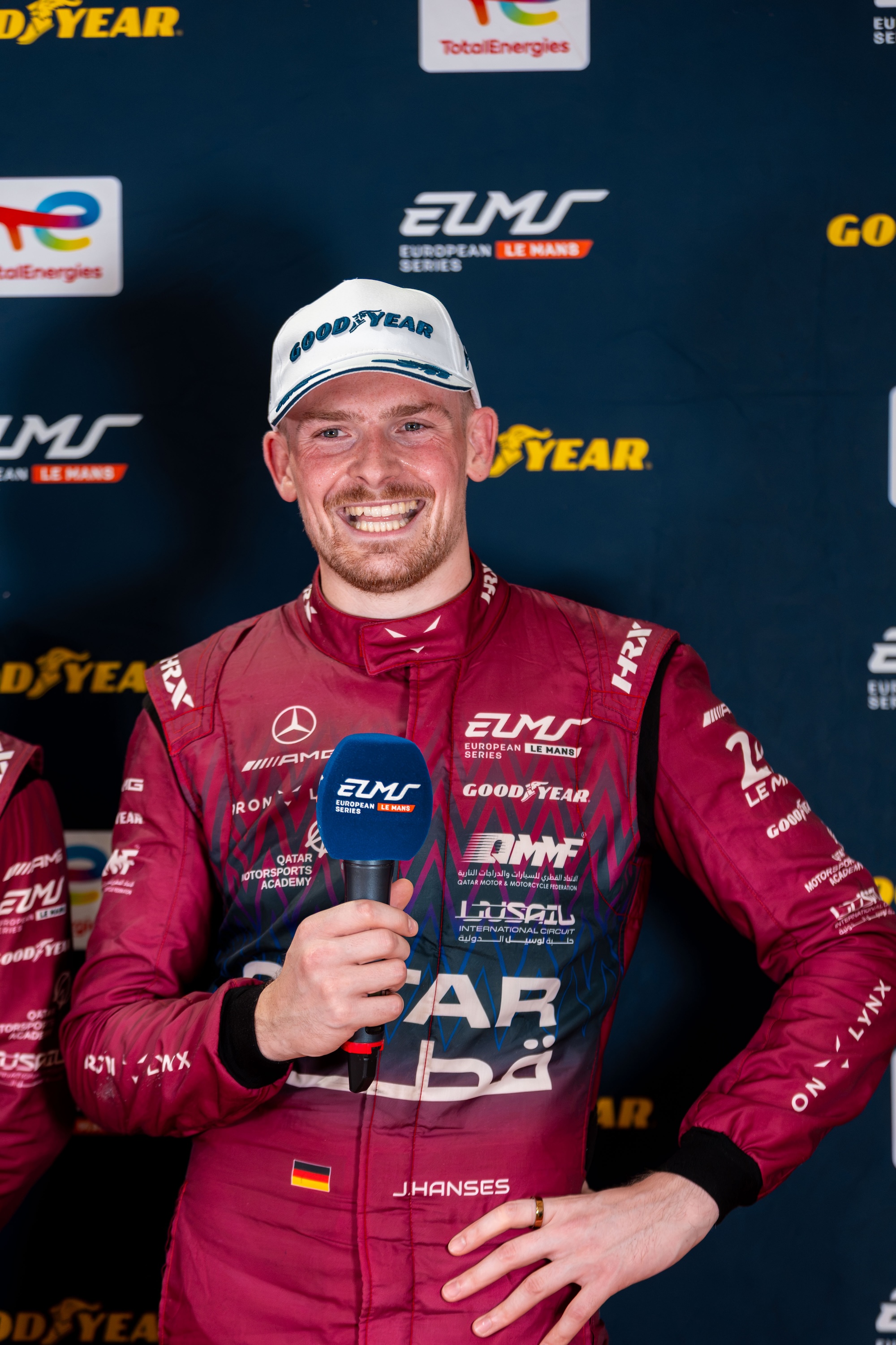 Julian Hanses bei der Pressekonferenz nach dem Sieg in Silverstone